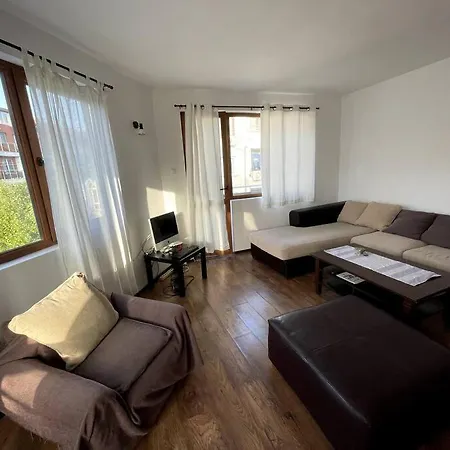 Apartment Rooftop 0886886005 Msg Me First, Don't Book Here Warna