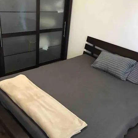 Apartment Rooftop 0886886005 Msg Me First, Don't Book Here *