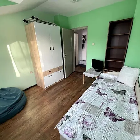 Apartment Rooftop 0886886005 Msg Me First, Don't Book Here *